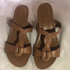 PREDICTIONS  SANDALS